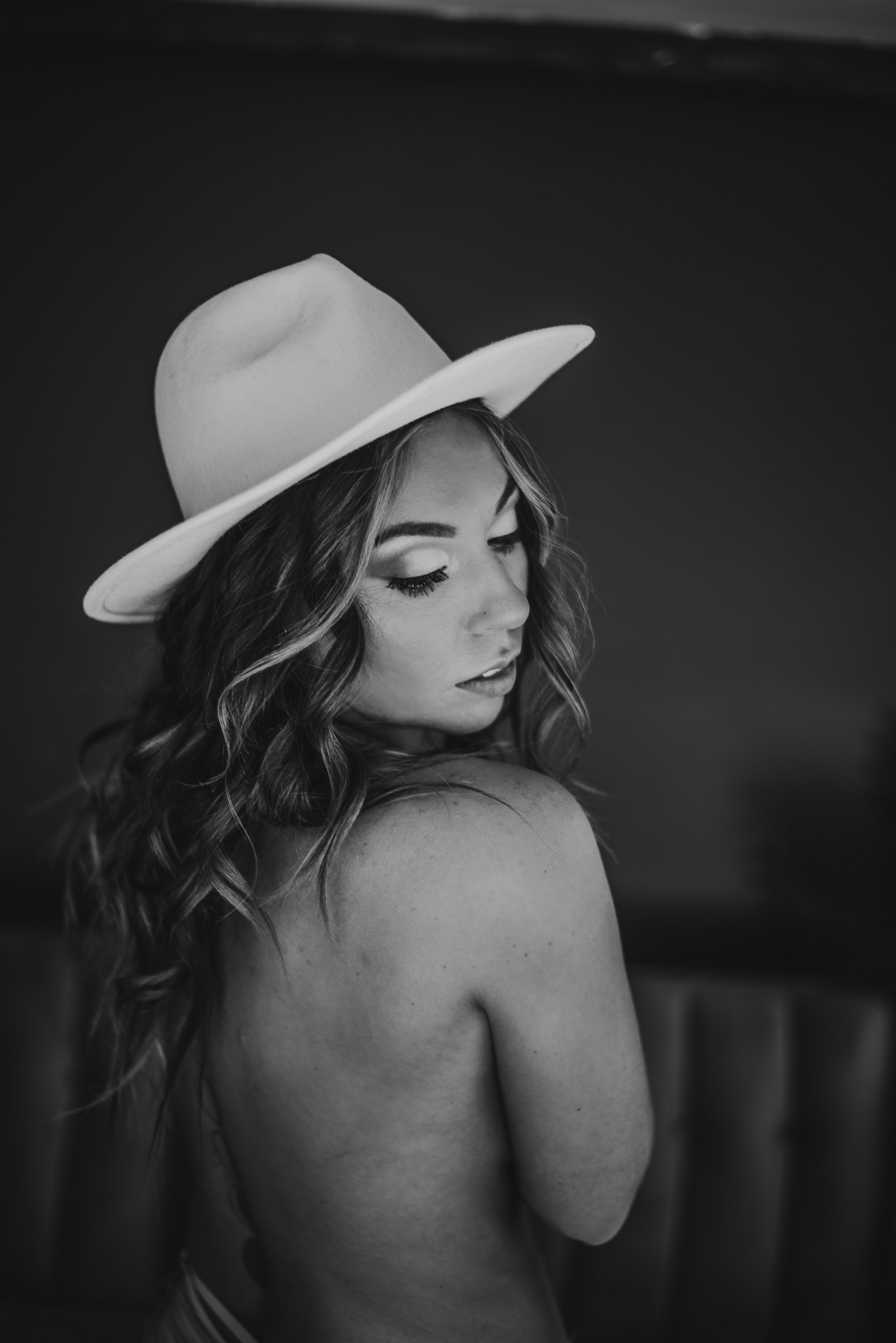 Photo CC: www.lotusandlaceboudoirstudio.com